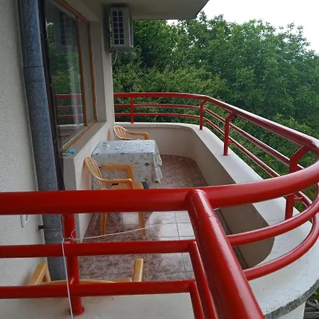 Victoria Guest house 2*
